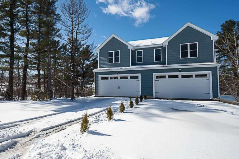 Siding Installation in Roys Dr