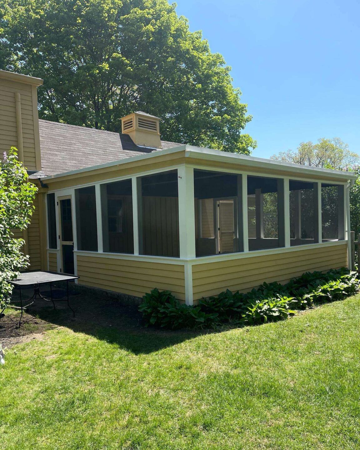Porch with privacy screen